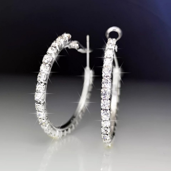 Platinum plated Rhinestone hoop earrings - Picture 3 of 4